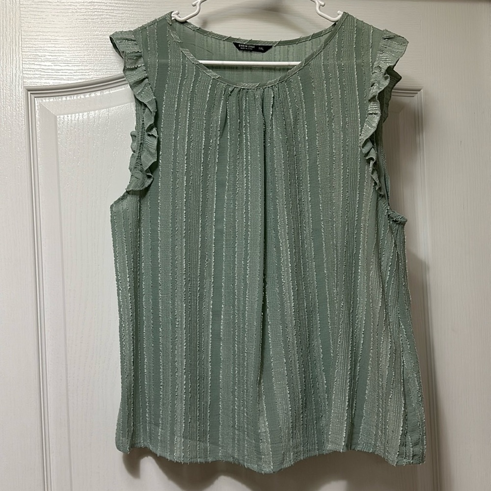 Stripped Pattern Sleeveless Top